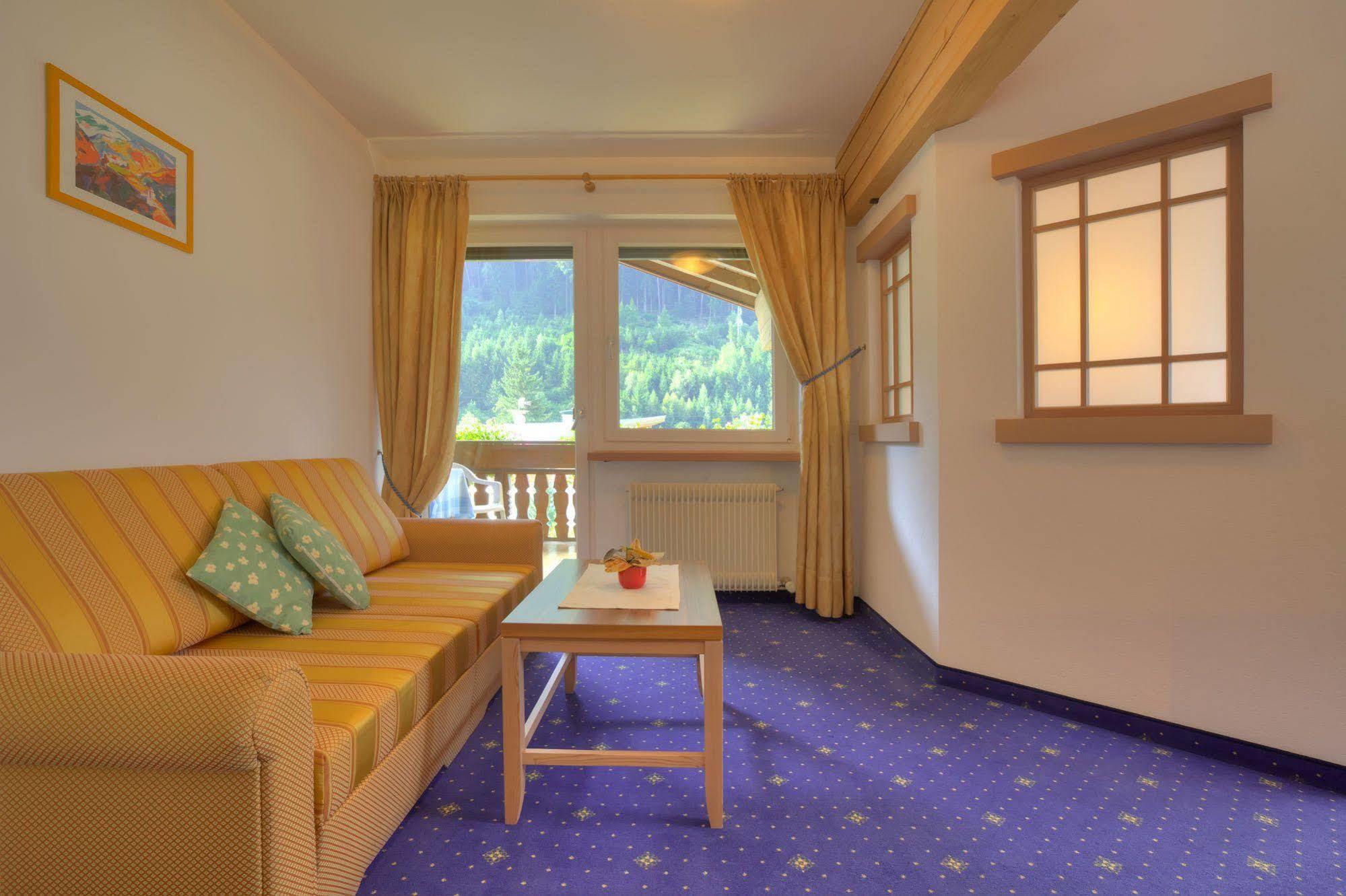 Hotel Residence Rose فيبيتينو المظهر الخارجي الصورة